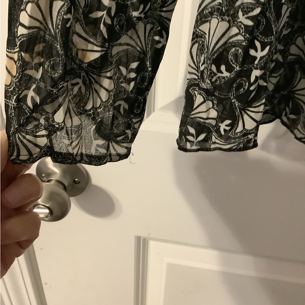 Separate sheer wrap - Picture 3 of 3